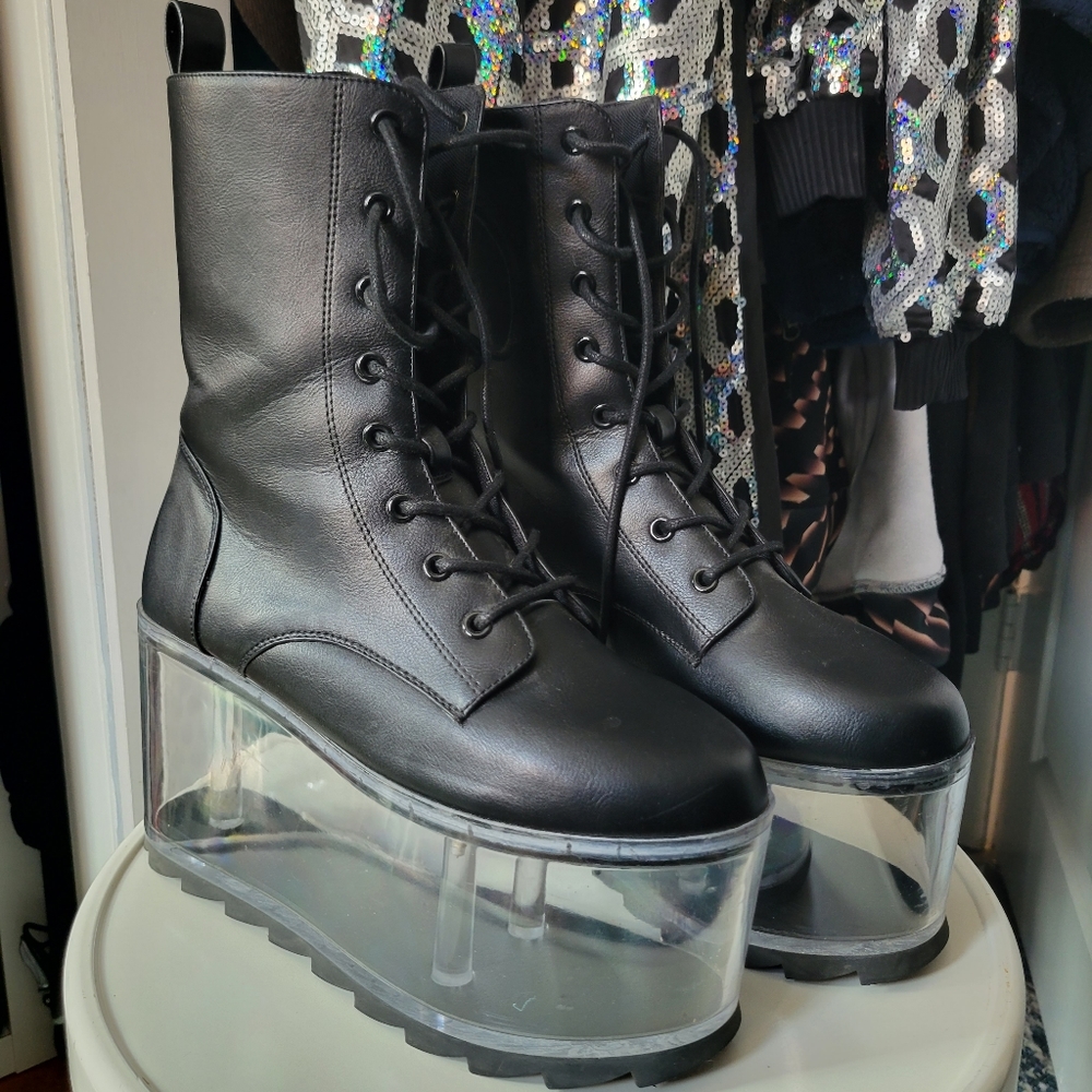 Yru shoes platform boots qloud ultra